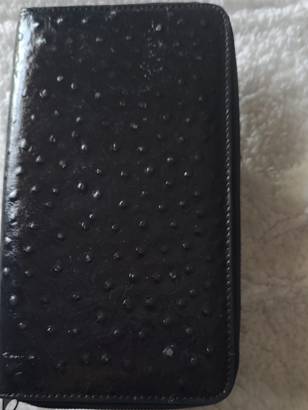 Black Ostrich-Texture Zip Wallet